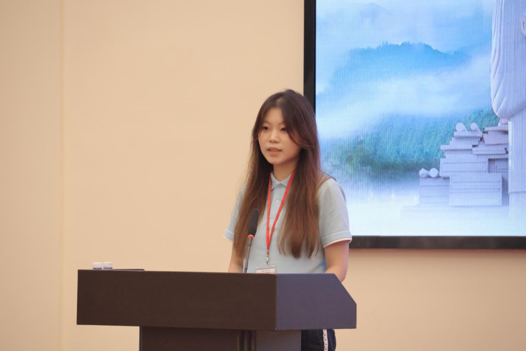 At the closing ceremony, CHEN Sishi, a student in the MA in Chinese Culture, shares her reflections..png