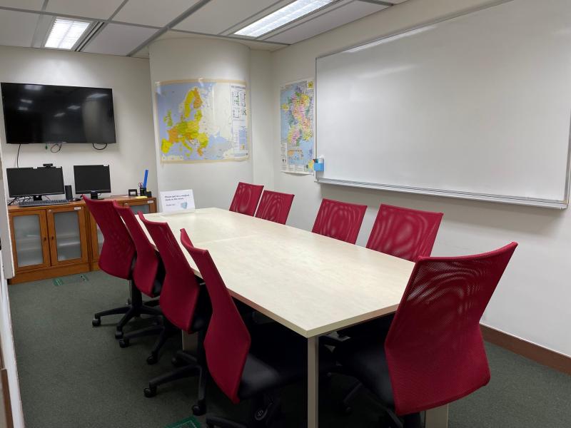 Language Commons study and lounge area